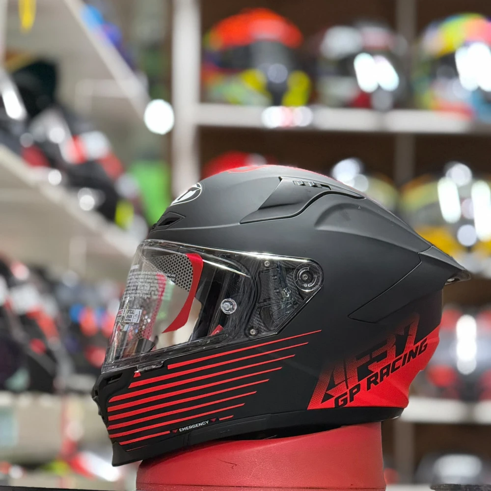 Capacete KYT