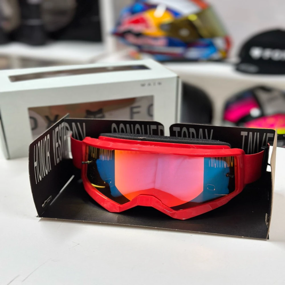 Fox oculos Main espelhada