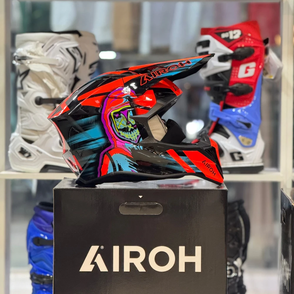 Capacete Airoh wraap
